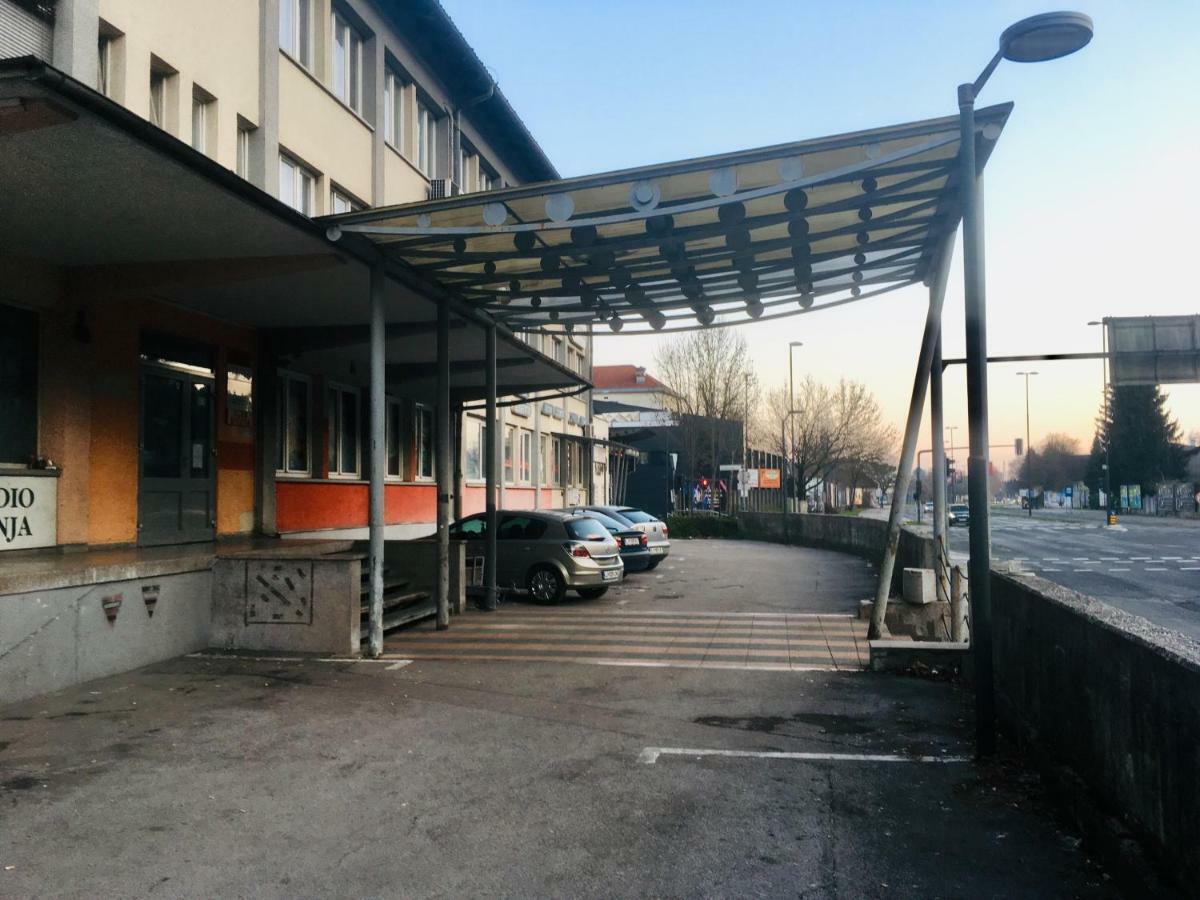 Cozy, Bright And Affordable Single Studio - Free Parking Lublana Zewnętrze zdjęcie